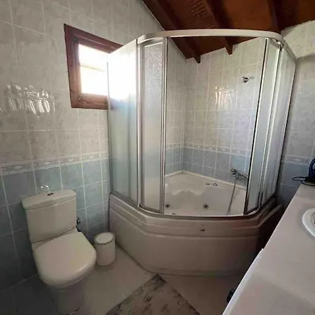 Zeyfathome فندق سبانجا